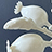Knospen und Kapseln aus Porzellan